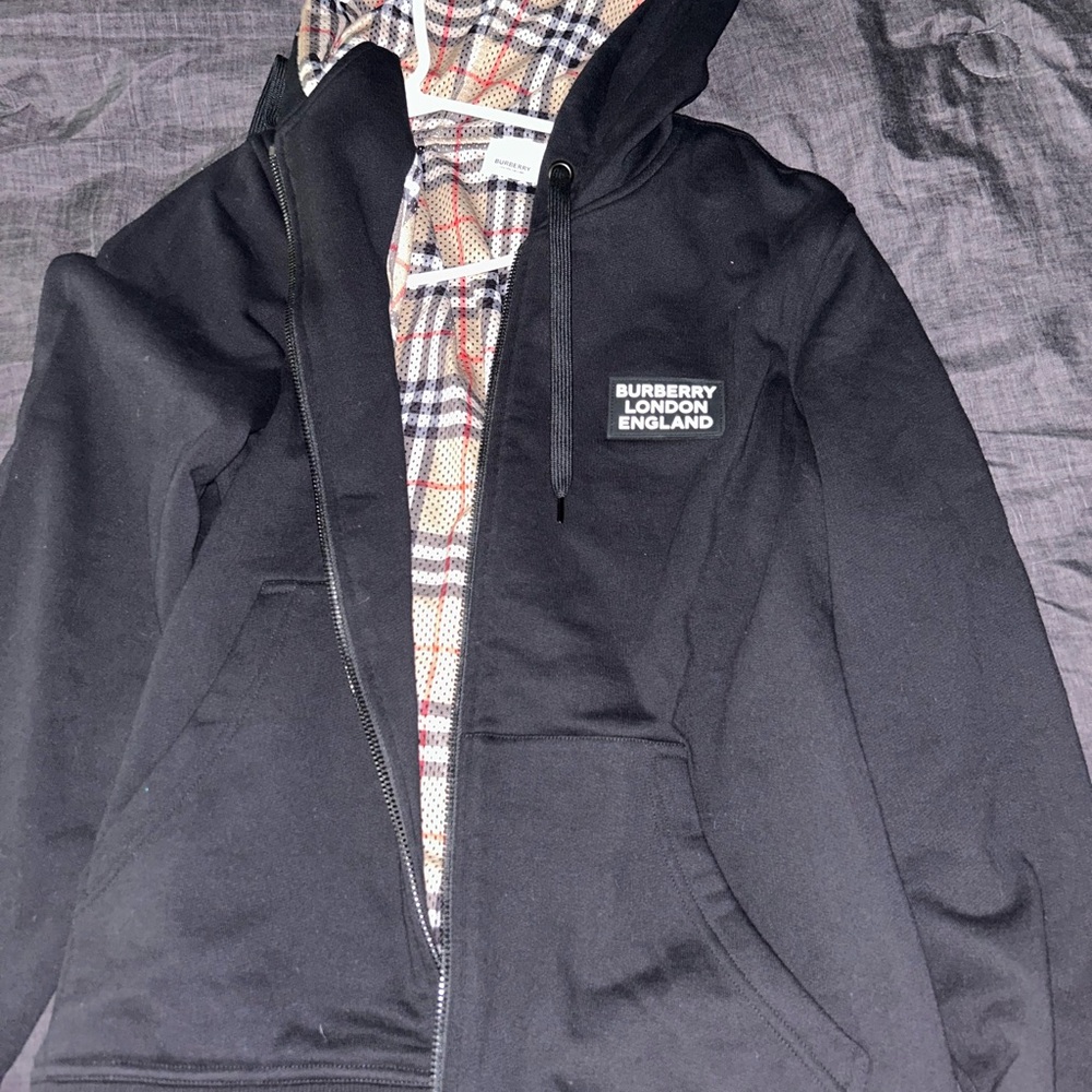 Burberry black zip up hoodie medium